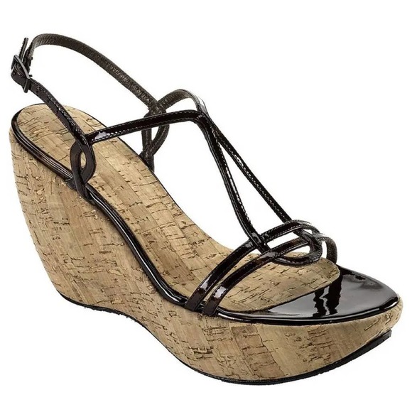 Stuart Weitzman ‘Esteem’ Patent Wedge Sandal, 7.5 - Picture 1 of 7